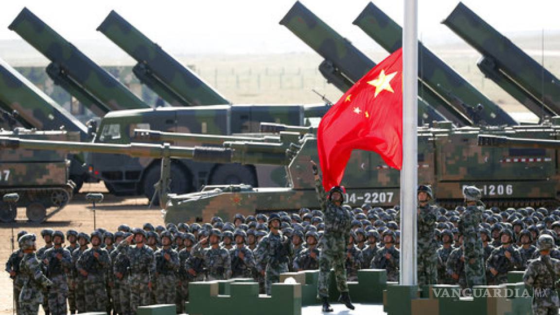China da una demostración de su fuerza en desfile militar