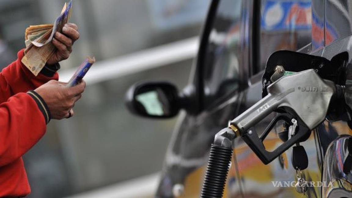 Mensaje viral invita a paralizar venta de gasolina por incremento en 2017