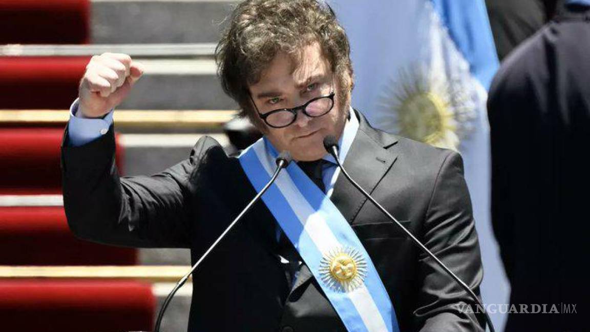 Empeorará economía argentina en el corto plazo, advierte Milei en su investidura