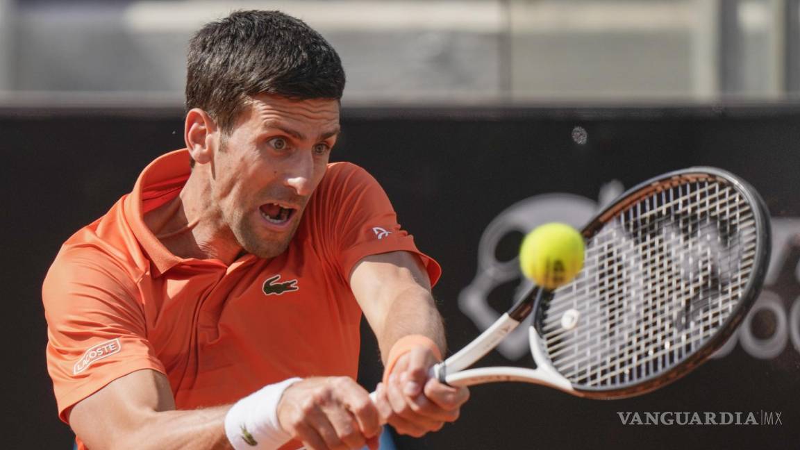 Novak Djokovic tiene buen inicio en Roma