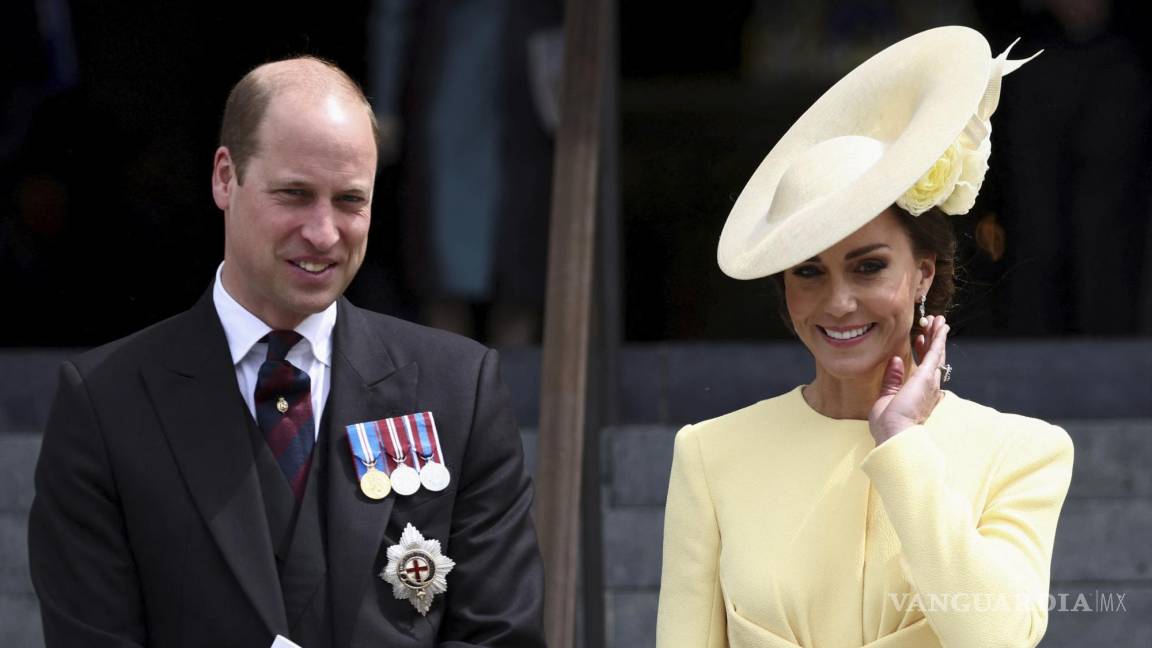 $!Kate, Duquesa de Cambridge, y el Prince William en el servicio religioso en honor de la reina Isabel II.