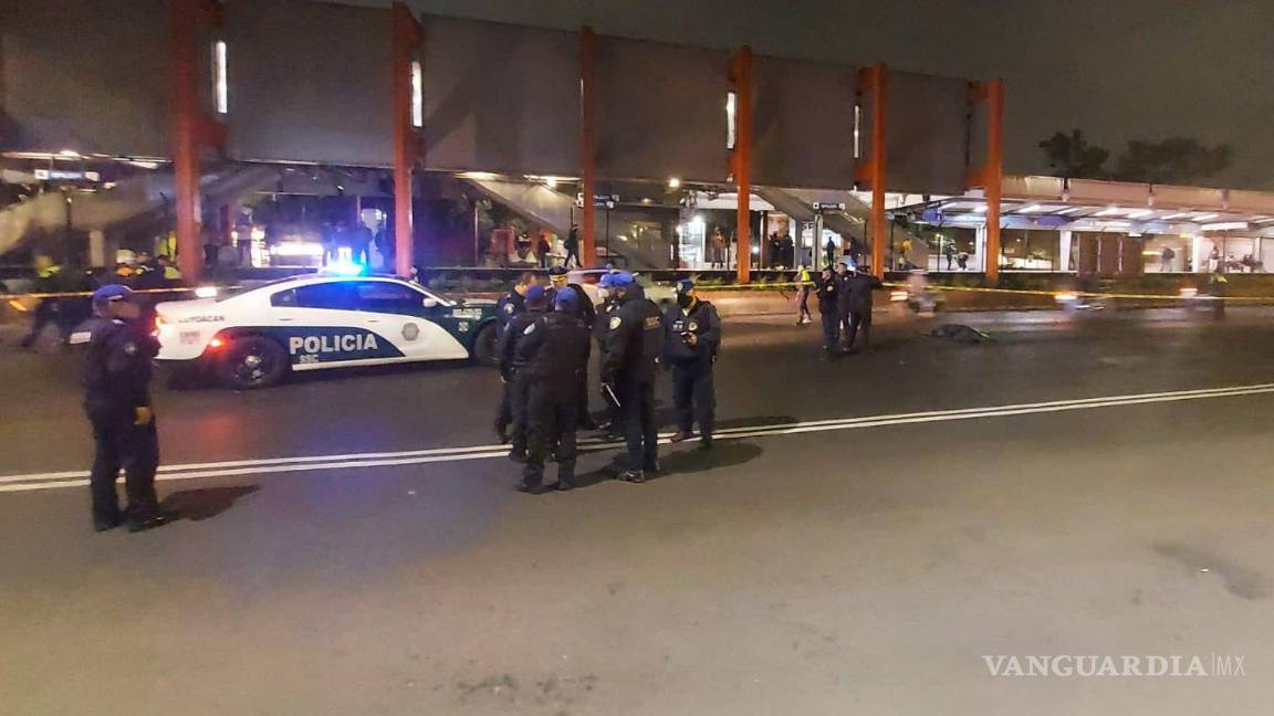 Atropellan a cuatro policías en Calzada de Tlalpan en CDMX; muere uno de ellos