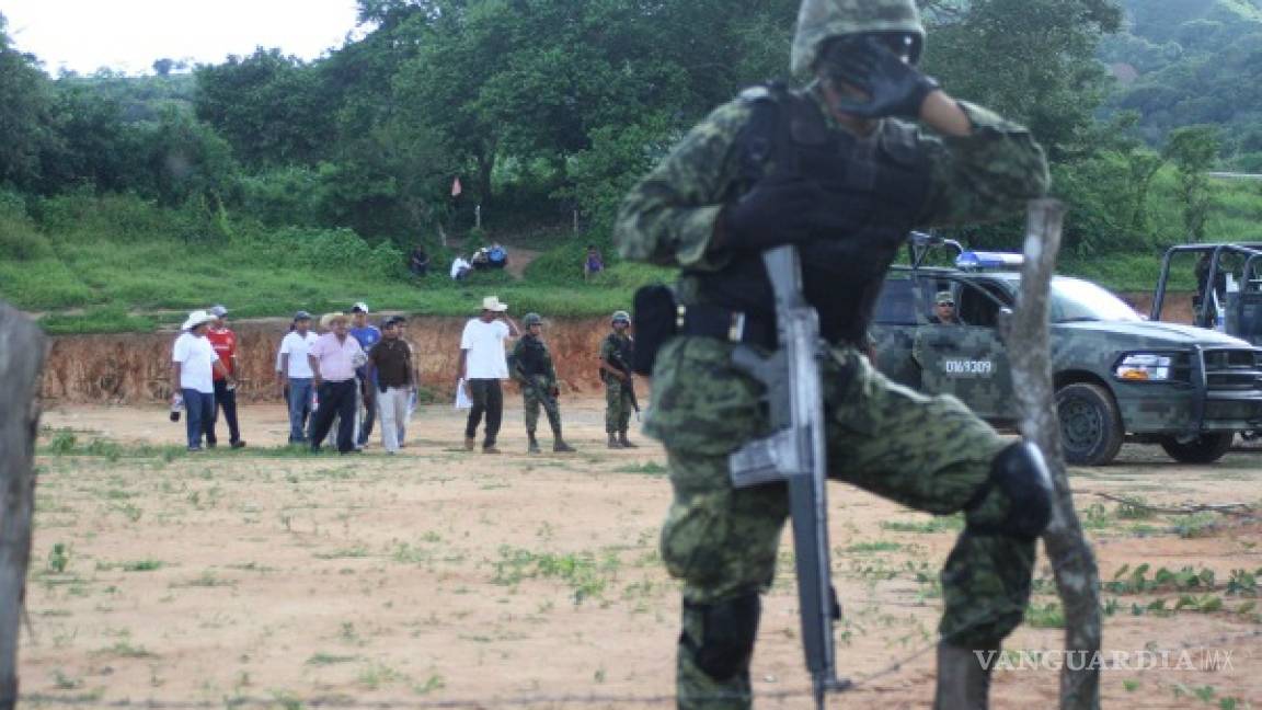 En Chilapa, 800 desplazados por guerra de narcos