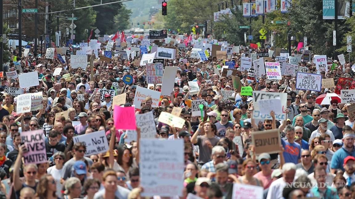 Marchan más de 40 mil personas contra supremacistas en Boston