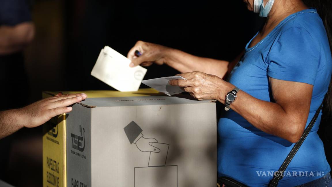 Bukele busca un segundo mandato, abren centros de votación durante elecciones en El Salvador