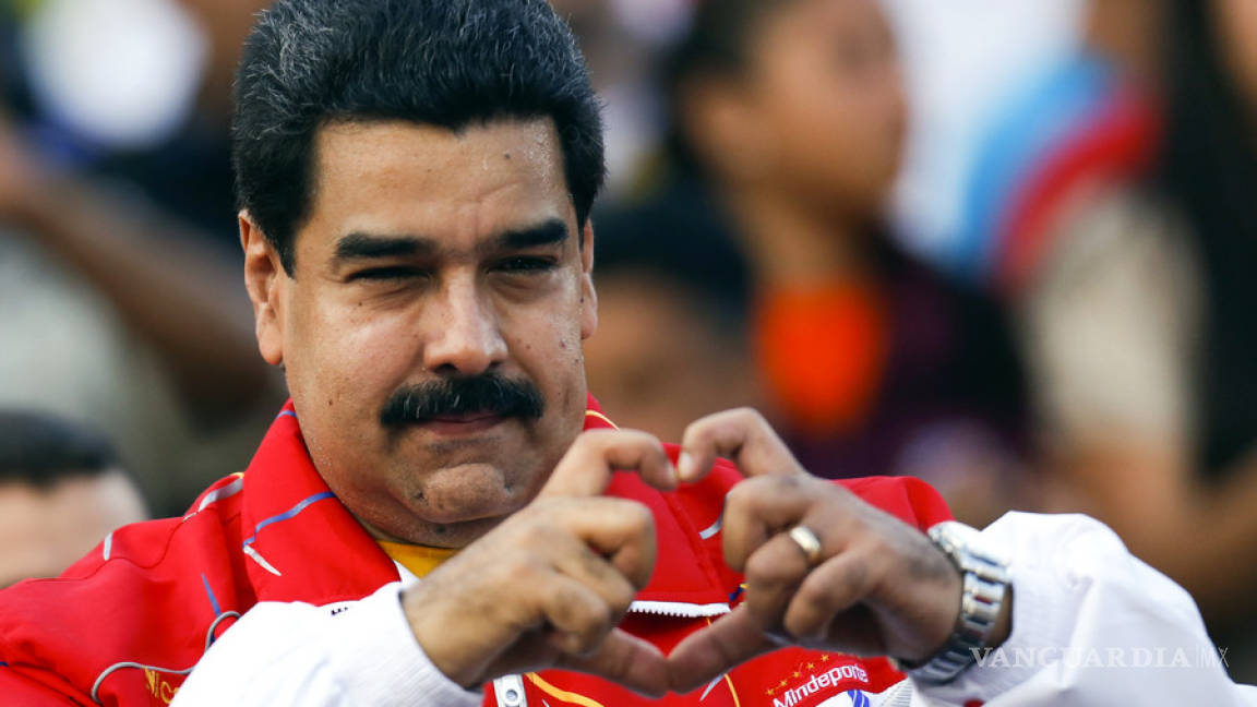 Luis Fonsi critica que Nicolás Maduro haga propaganda con 'Despacito'
