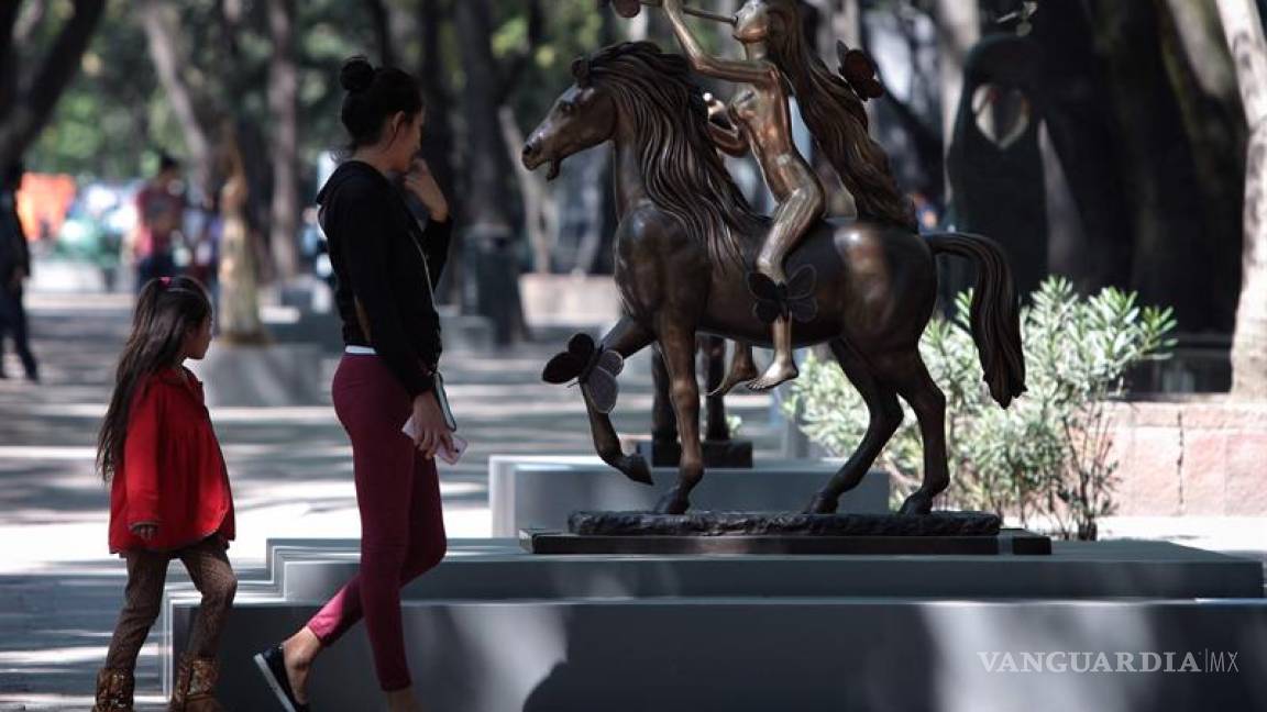 Exposición saca a la calle de la Ciudad de México las esculturas de Dalí