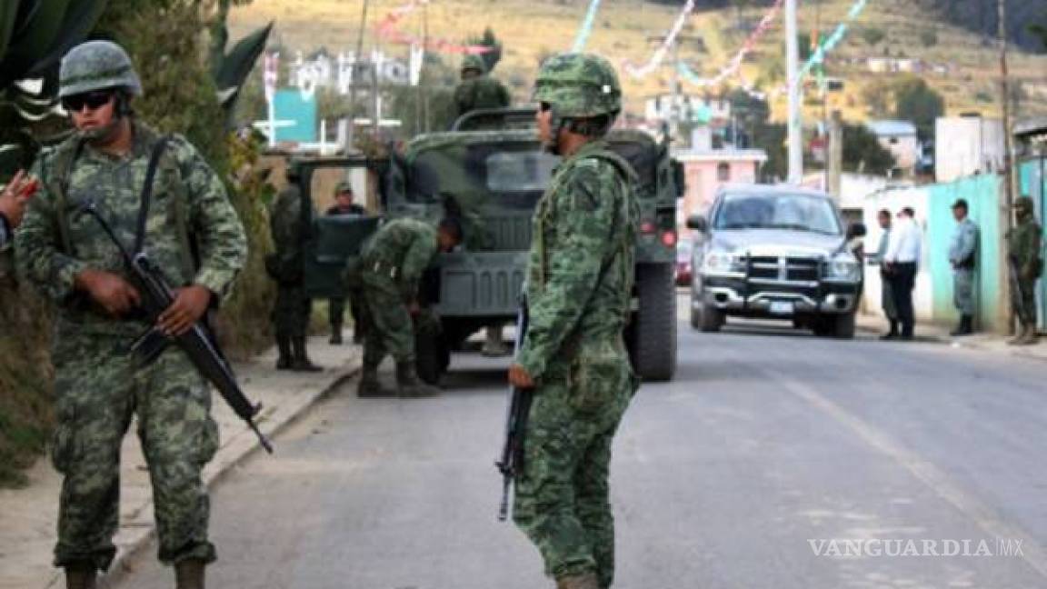Cuatro heridos deja balacera entre huachicoleros y soldados en Puebla