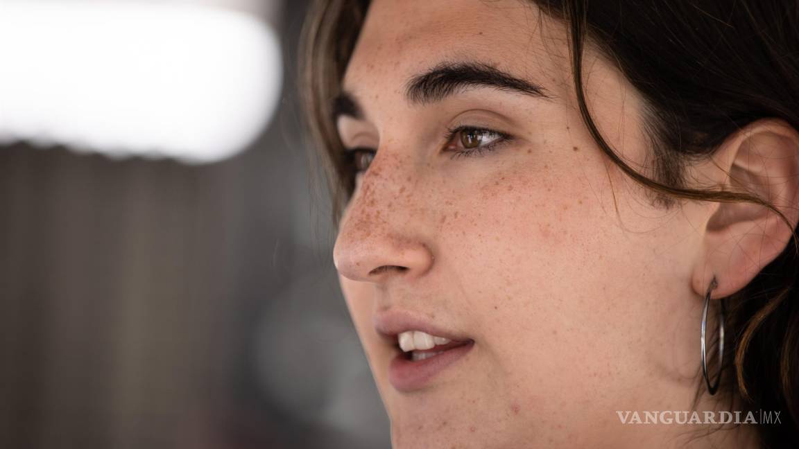 Emilia Schneider, de 25 años, es la primera diputada transgénero en Chile