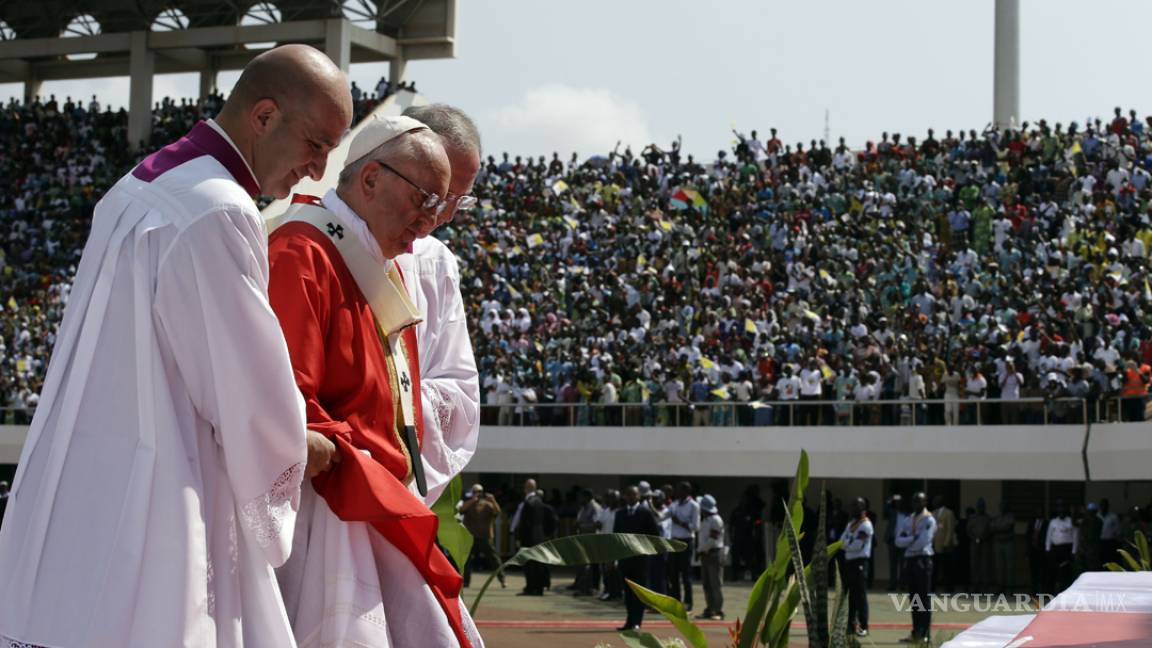 El papa deja una esperanza de paz entre cristianos y musulmanes de República Centroafricana