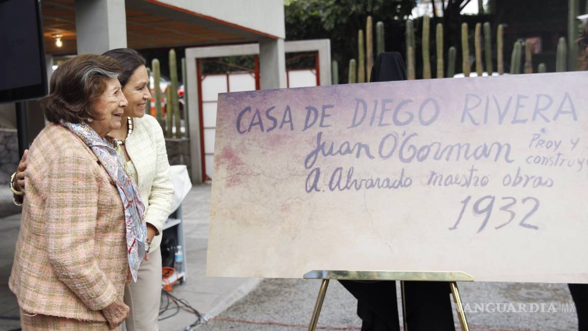 Revelan firma del arquitecto mexicano Juan O'Gorman en casa de Diego Rivera