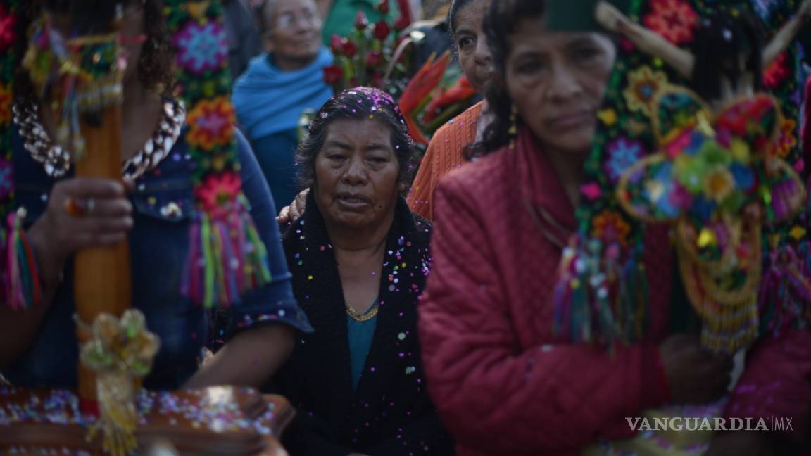 Indígenas de Tenejapa arriban a San Cristobal de las Casas