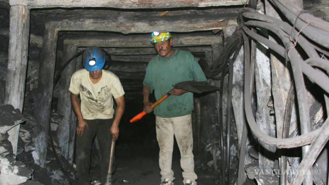 Carboneros de Coahuila denuncian 'coyotaje' en la CFE