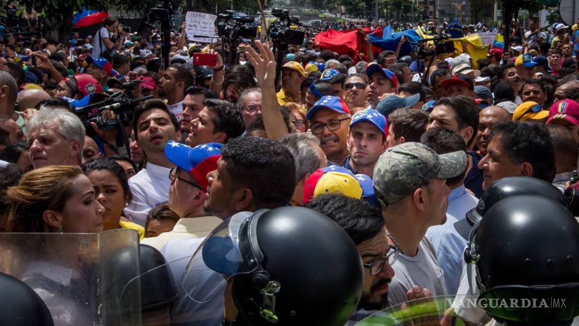 Oposición venezolana convoca a marchas a favor del referendo