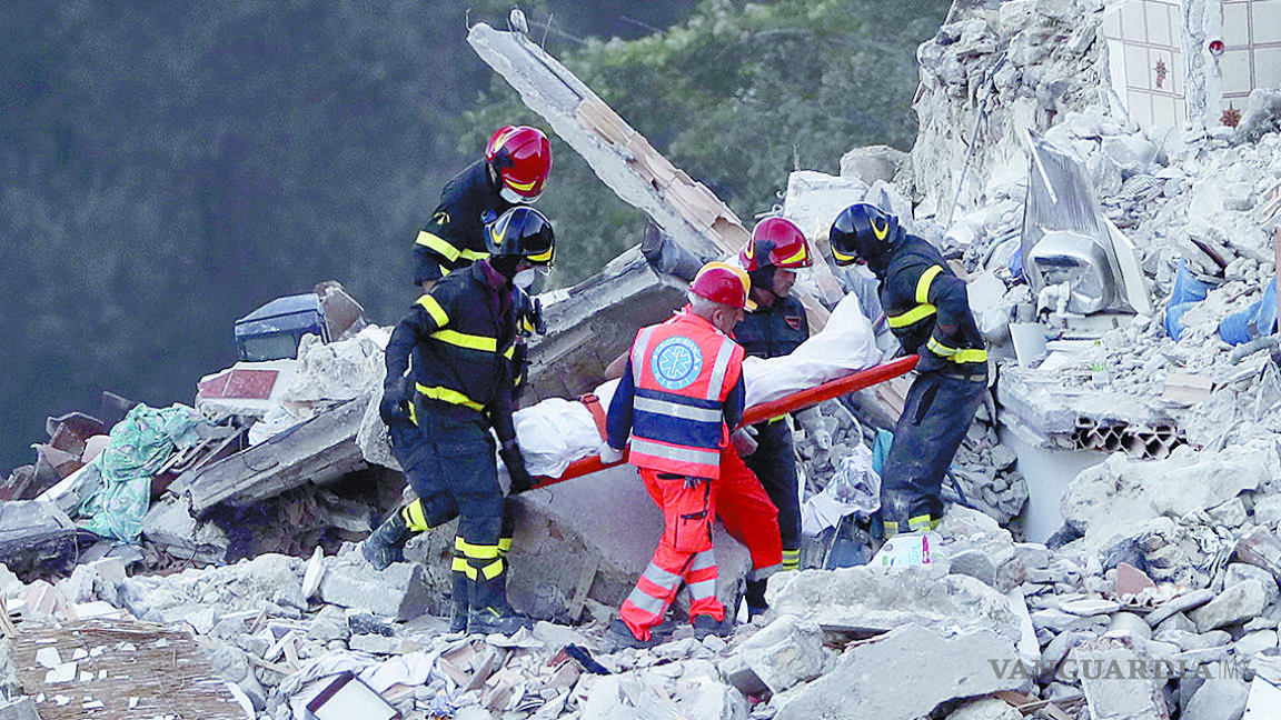 Hecatombe en Italia; al menos 250 muertos y 368 heridos