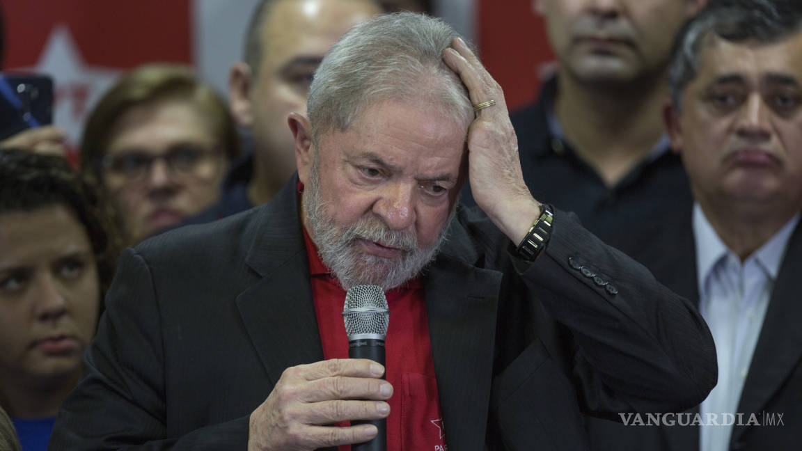 Congelan cuentas bancarias de Lula da Silva en Brasil