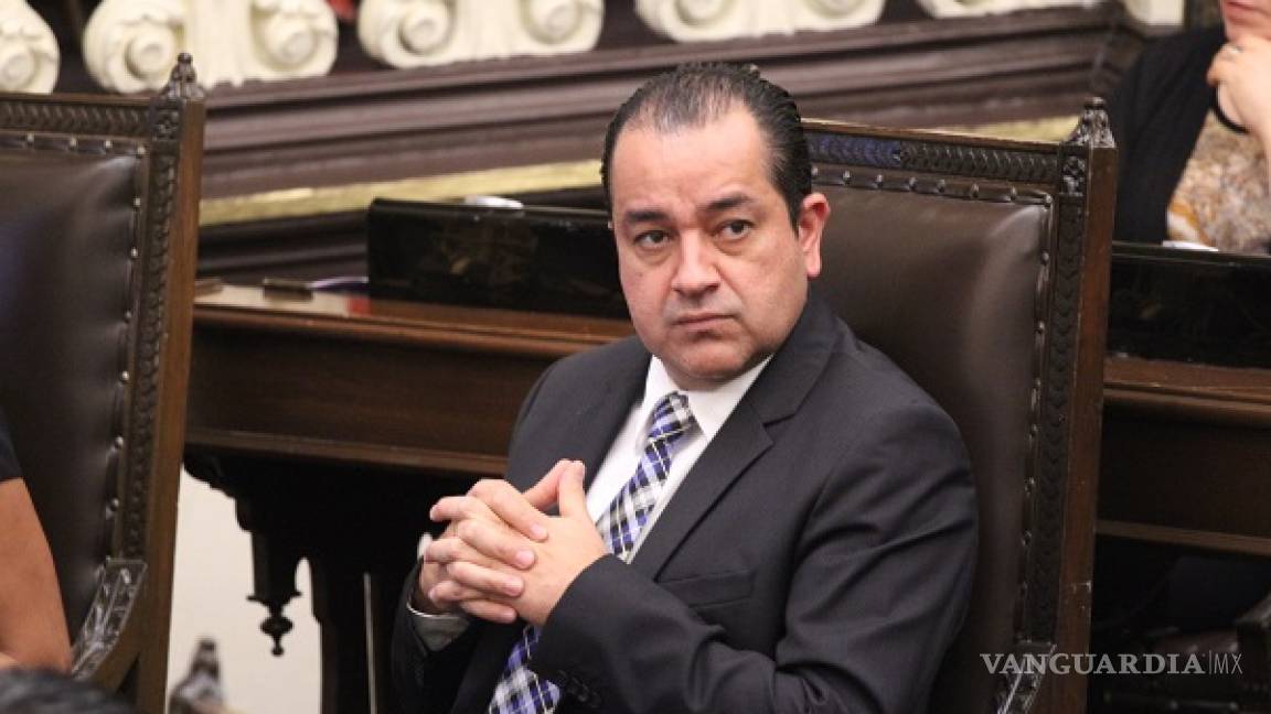 “El aborto es un derecho irracional”, asegura diputado de Puebla
