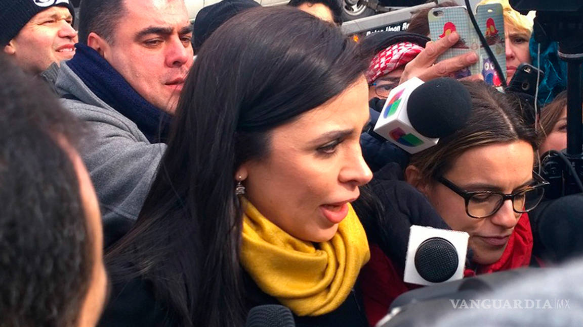 Con su esposa Emma Coronel presente, ‘El Chapo’ comparece ante tribunal en NY