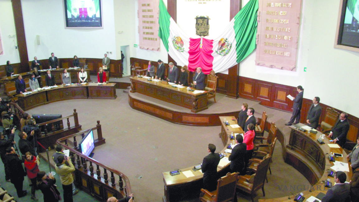 Diputados de Coahuila dan 'para atrás' al impuesto a voceadores