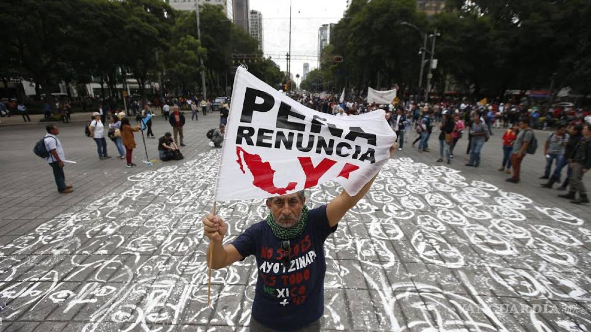 Arranca marcha por segundo aniversario de caso Ayotzinapa