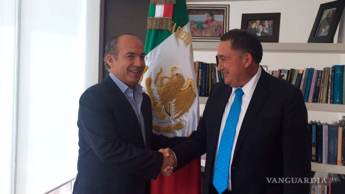 Isidro López se reúne con Felipe Calderón, hablan de la alternancia en Coahuila
