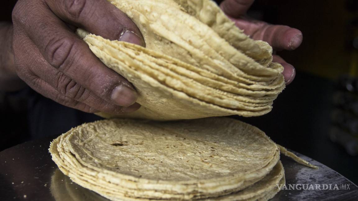 La Cofece pide a industriales de la tortilla no acordar aumento en los precios de ese alimento