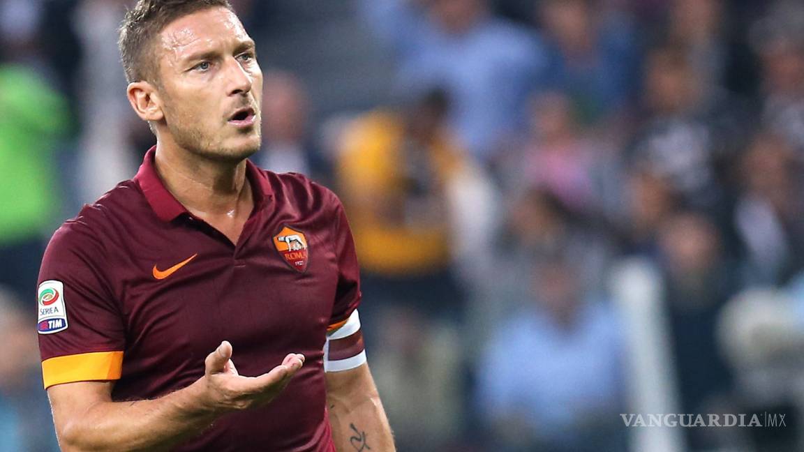 La Roma buscaría que Francesco Totti sea su director deportivo