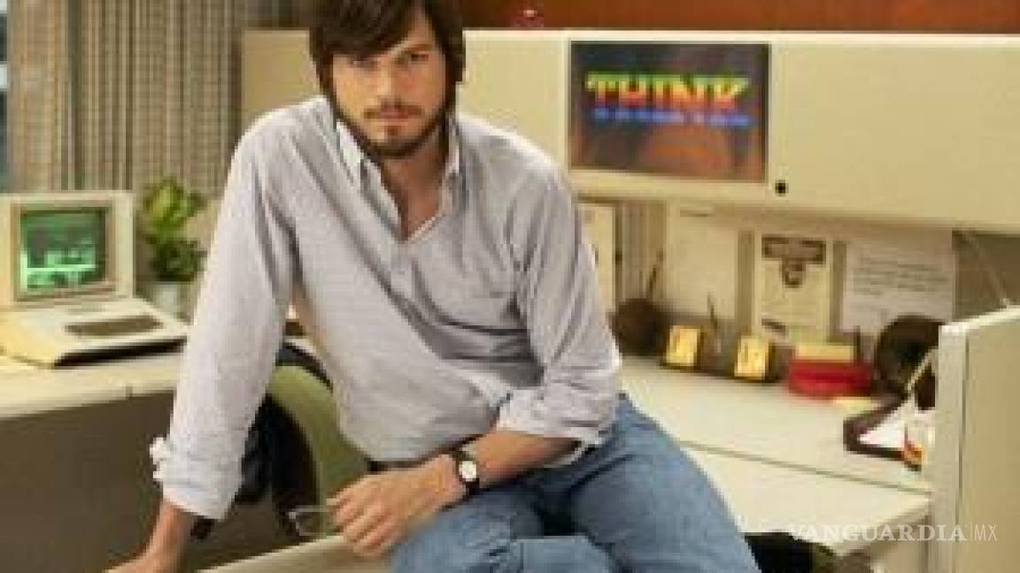 Critican papel de Ashton Kutcher en la cinta Jobs