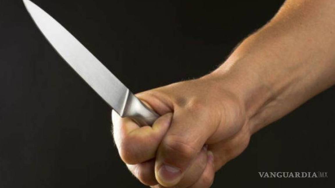 Matan a dos a cuchilladas en Torreón