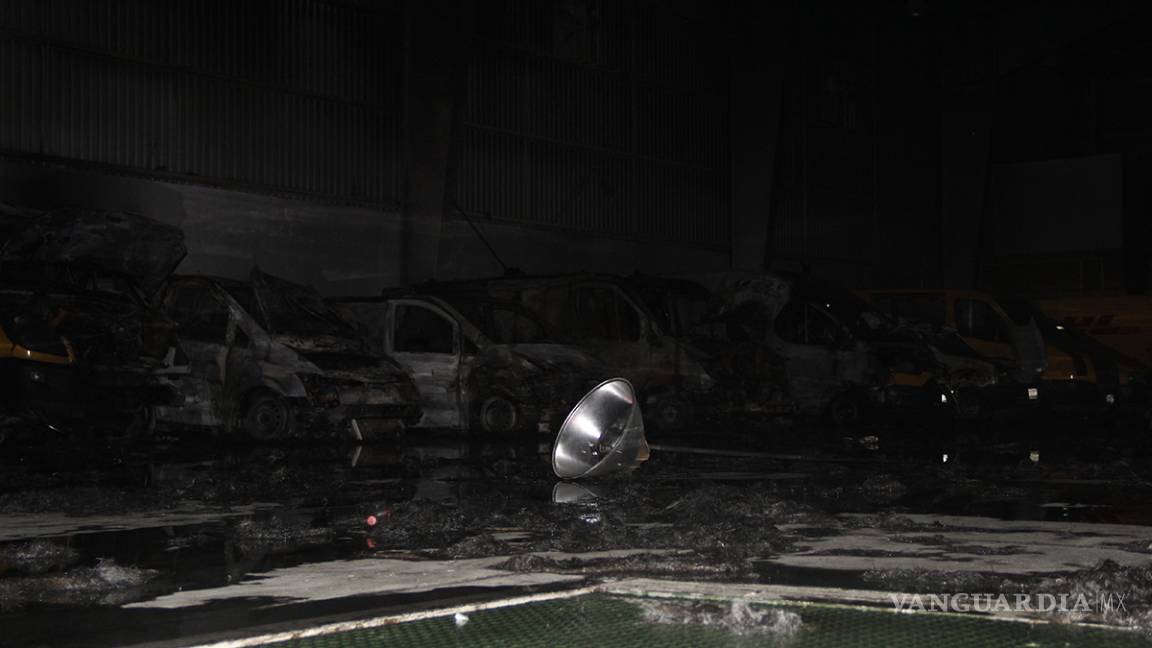 Reportan incendio en bodegas de DHL en Saltillo