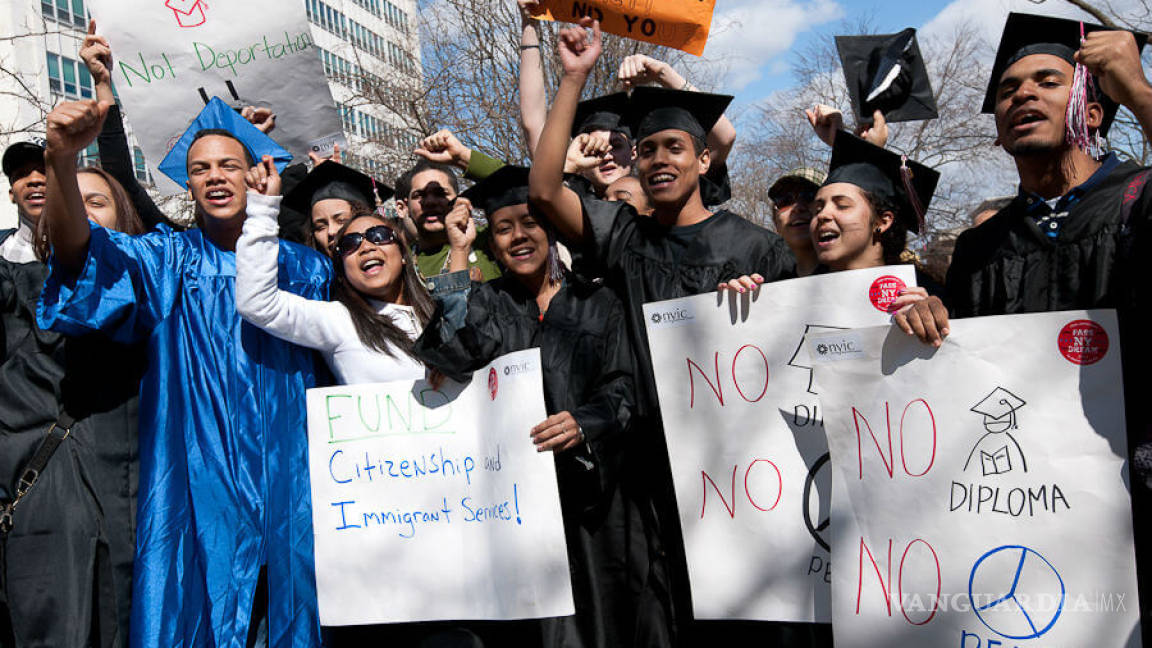 Al menos 220 universidades de EU se unen en favor de migrantes