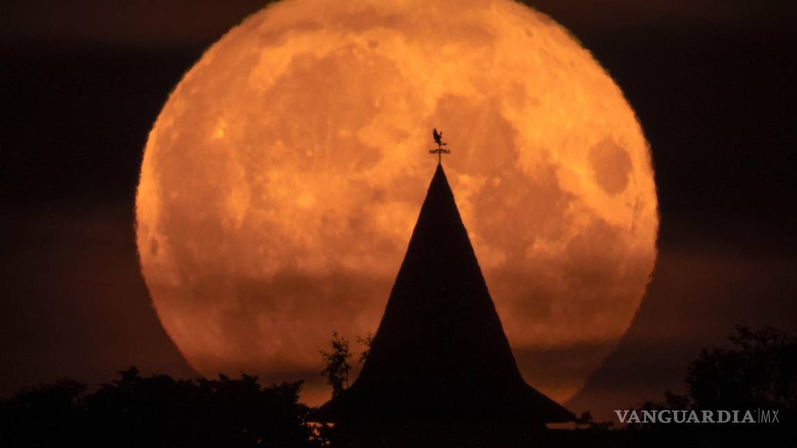 Superluna del Ciervo adorna el cielo alrededor del mundo (fotos)