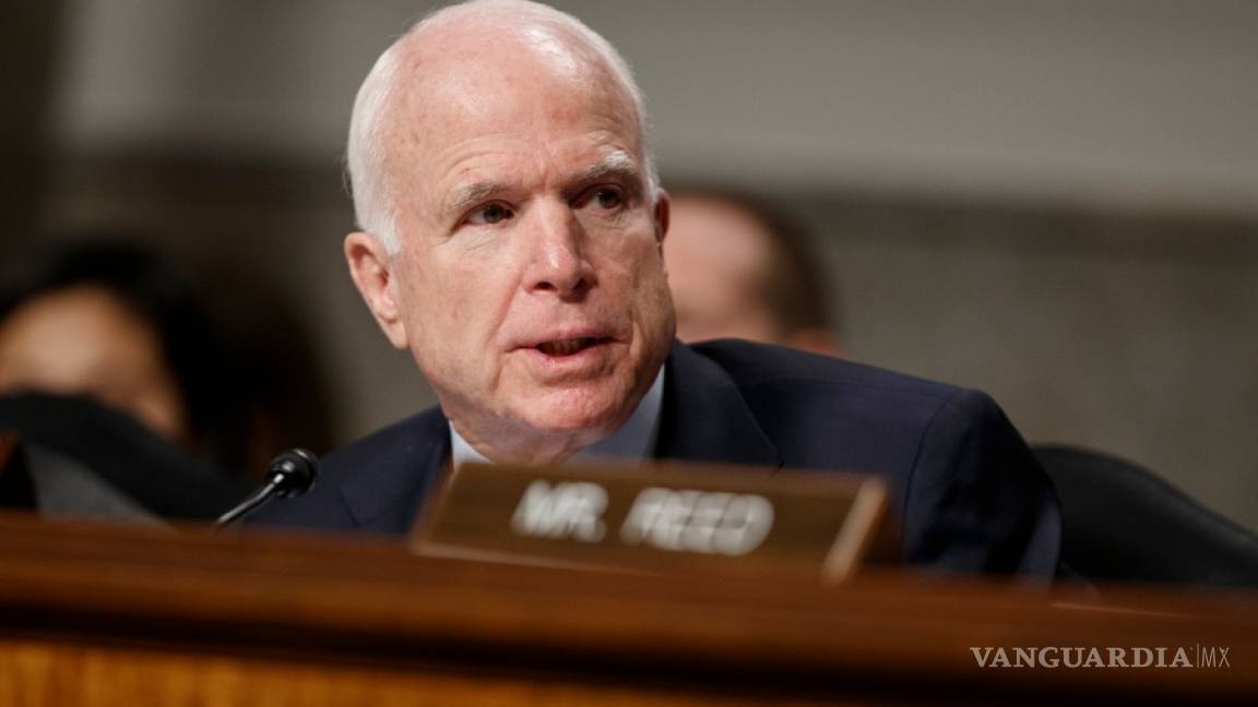 Afirma John McCain que Putin es un &quot;asesino&quot; y producto de la KGB