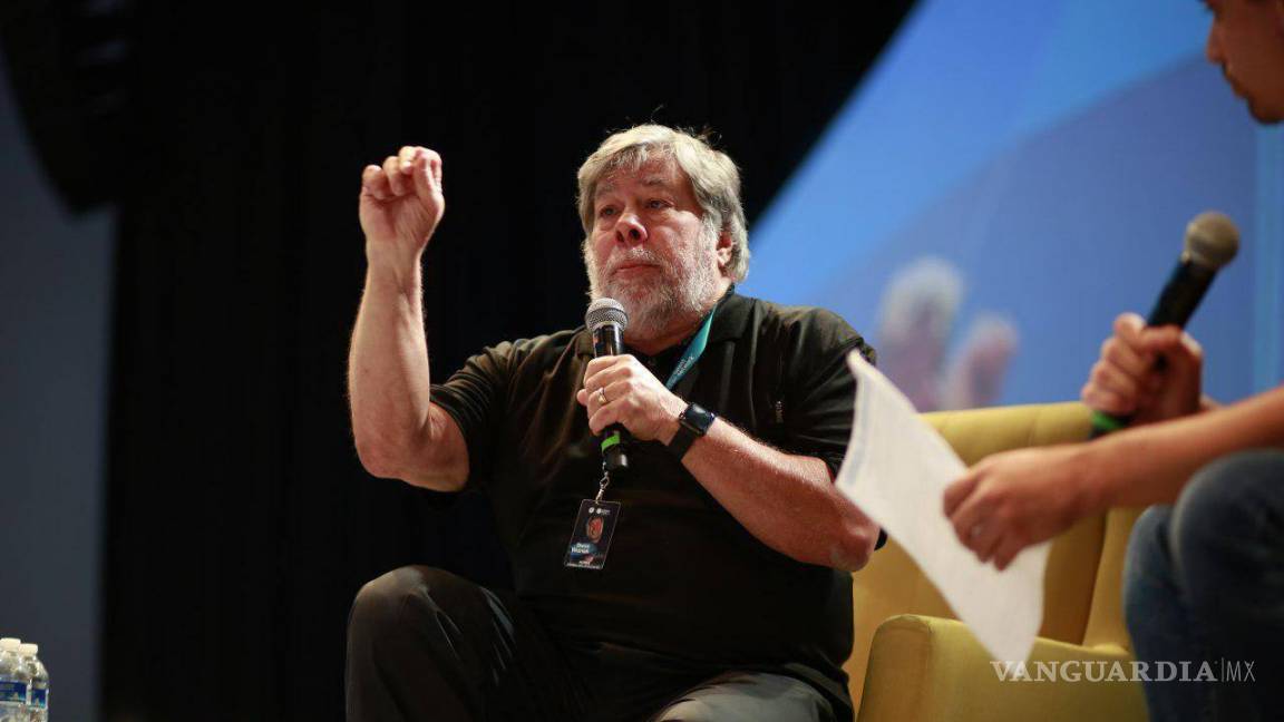 Hablar de muros es algo artificial: Steve Wozniak