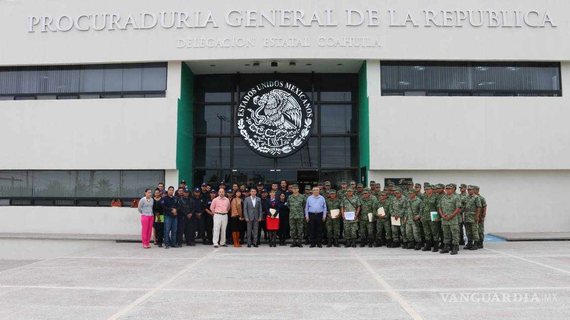 Imparten taller del Sistema Penal a policías y militares