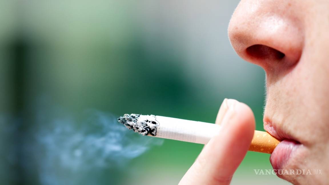 Obligan a las tabacaleras a informar en 50 diarios sobre los efectos de fumar