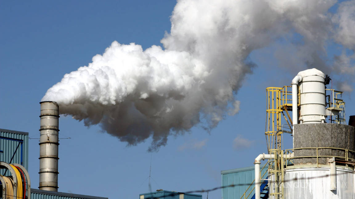 80% de industrias no redujo emisiones durante contingencia
