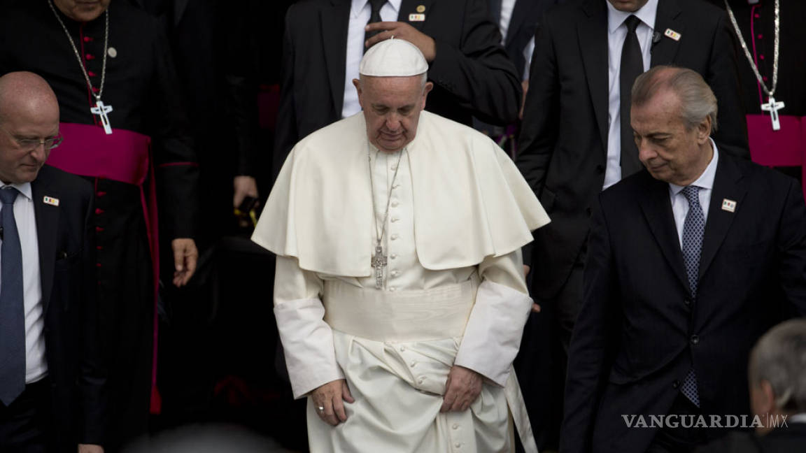 Papa Francisco pide legislar contra la pobreza
