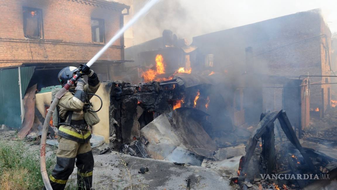 Sofocan incendio en Rusia, dejó más de medio centenar de heridos