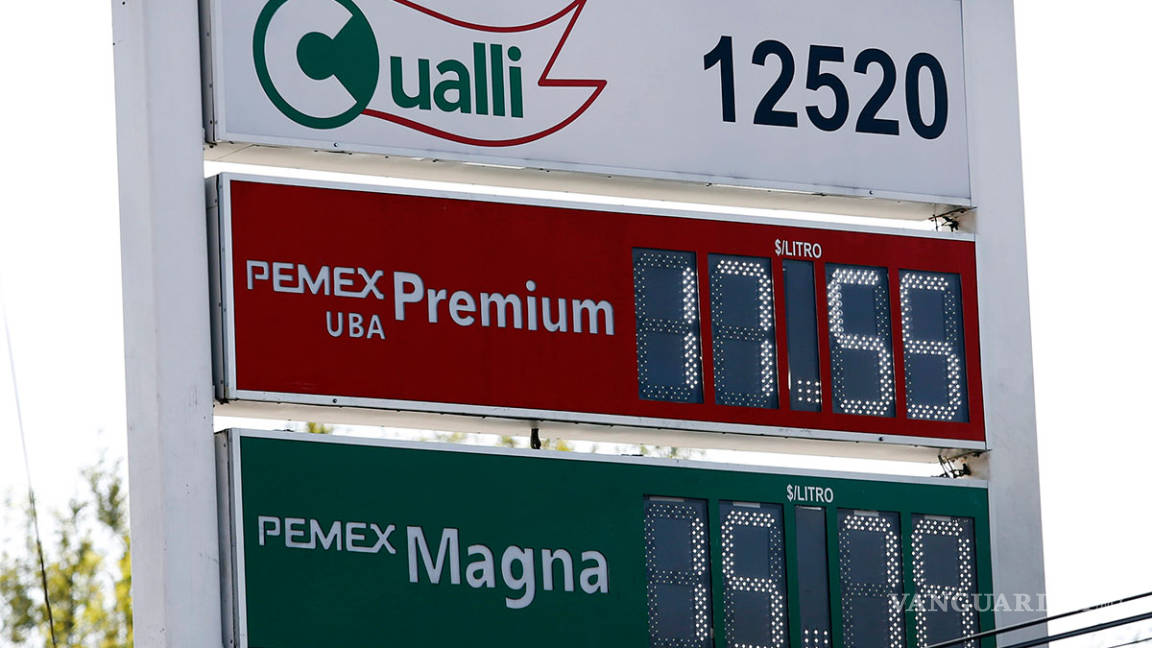 Gasolina mexicana es barata para el mundo, pero impagable para mexicanos: Bloomberg
