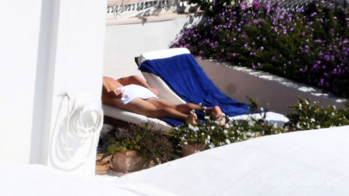 Captan a Tom Brady desnudo en Italia (fotos)