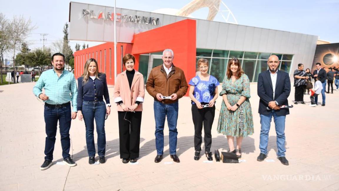 Alcalde de Torreón preside la reinauguración del Planetarium tras ser renovado
