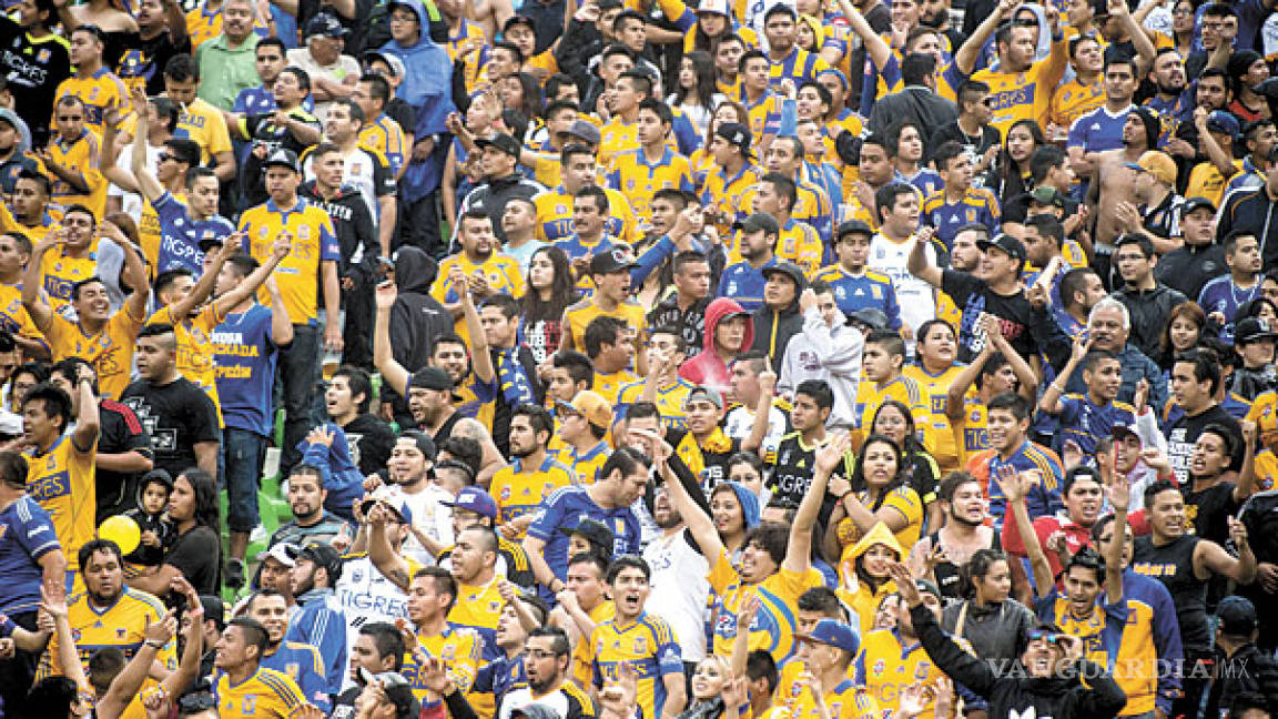 Se desata violencia en Estadio de Santos