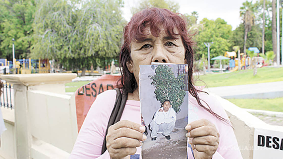 ‘No quiero irme sin saber de él’: madre de desaparecido en Coahuila