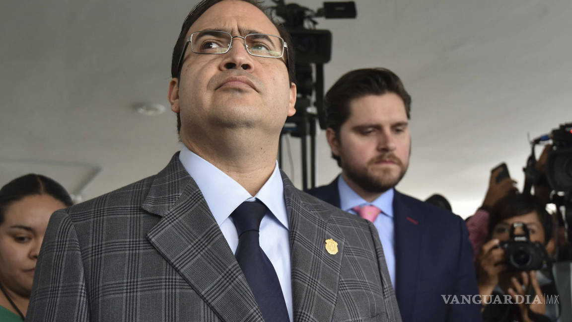 Fiscalía de Veracruz ejerce acción penal contra dos hombres cercanos a Duarte