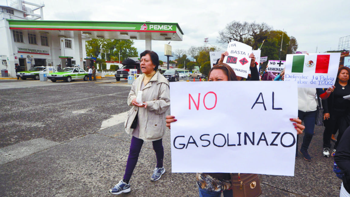 Marchan en 9 entidades contra alza a combustibles