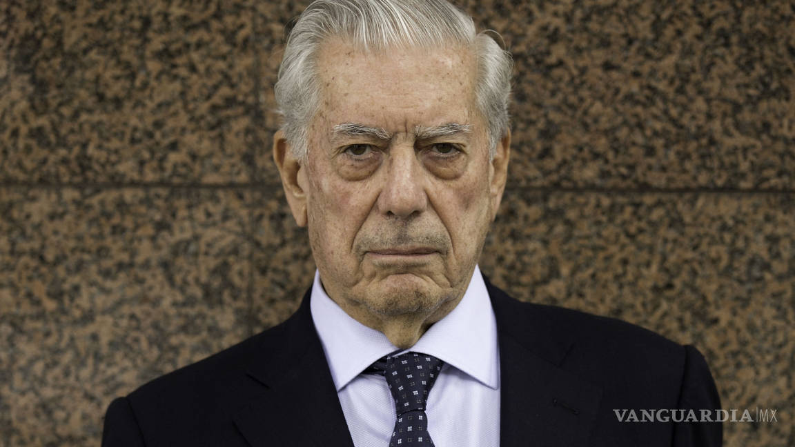 Vargas Llosa llama a todos los hispanohablantes a movilizarse frente a Donald Trump