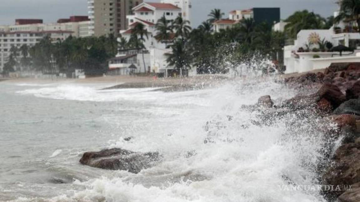 Huracán Blas se convierte en categoría 1 y provocará lluvias