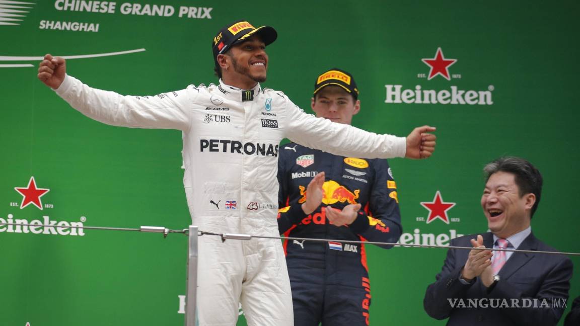 Hamilton gana por quinta vez el Gran Premio de China