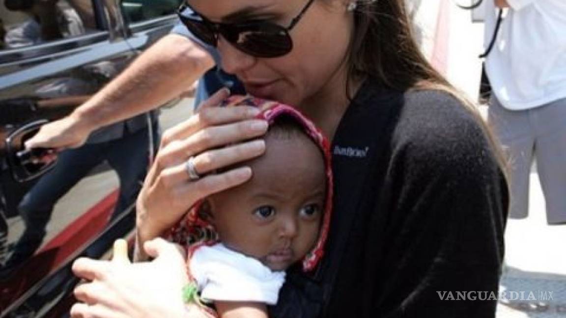 Angelina Jolie viaja a Kenia para visitar a niñas refugiadas